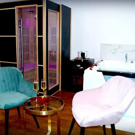 Le Venus - Privatif Balneo Sauna * ディジョン