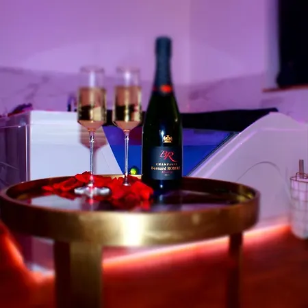 Le Venus - Privatif Balneo Sauna Apartman