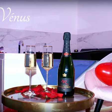 Le Venus - Privatif Balneo Sauna Apartman