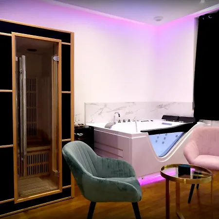 Le Vénus - Privatif Balnéo Sauna Appartement *