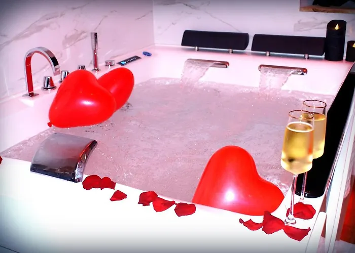 Le Venus - Privatif Balneo Sauna 公寓 第戎