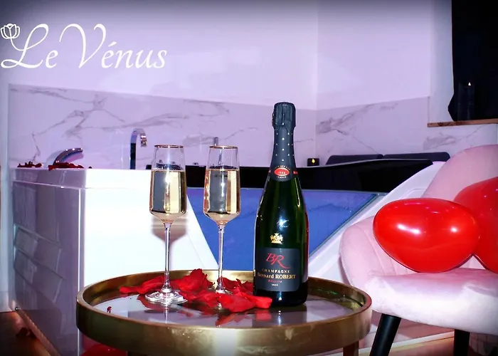 Le Venus - Privatif Balneo Sauna 公寓