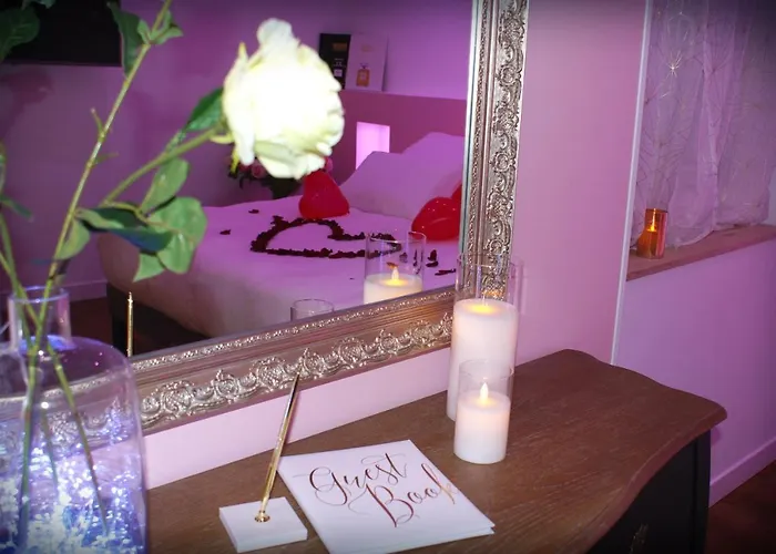 アパート Le Venus - Privatif Balneo Sauna ディジョン